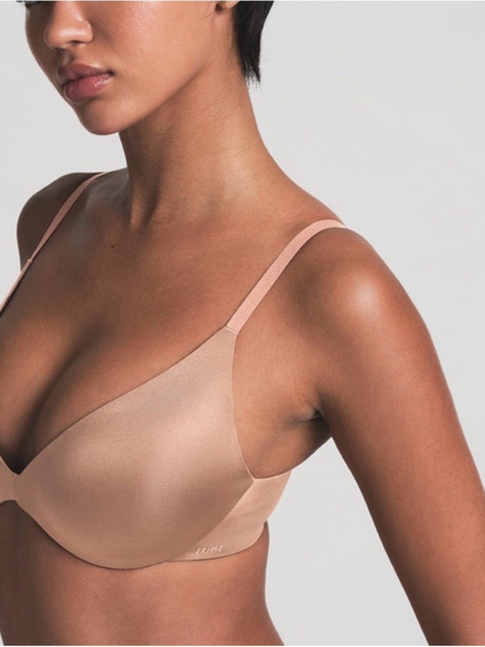 SKIMS wireless form super push up bra sienna